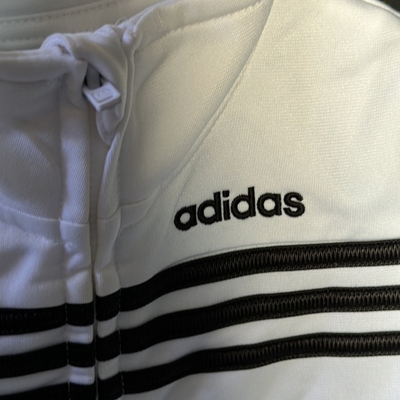 ADIDAS JACKET 6 months ECU in white with black trim, pockets, front zipper - Picture 6 of 11
